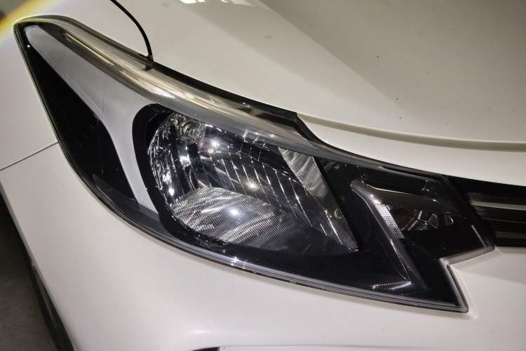 Used Toyota Vios 2021 1.5L CVT Innovation Edition Right Front Headlight