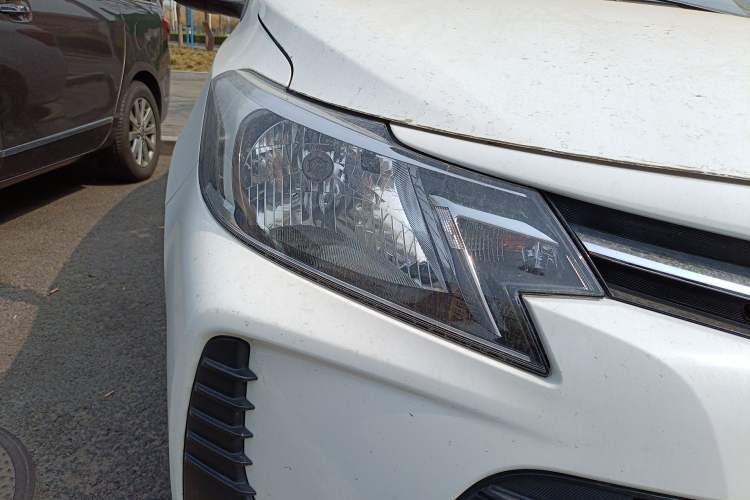 Used Toyota Vios 2021 1.5L CVT Innovation Edition Right Front Headlight