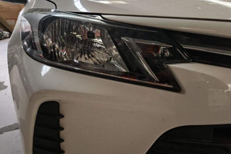 Used Toyota Vios 2021 1.5L CVT Innovation Edition Right Front Headlight