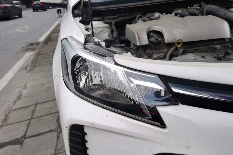 Used Toyota Vios 2021 1.5L CVT Innovation Edition Right Front Headlight