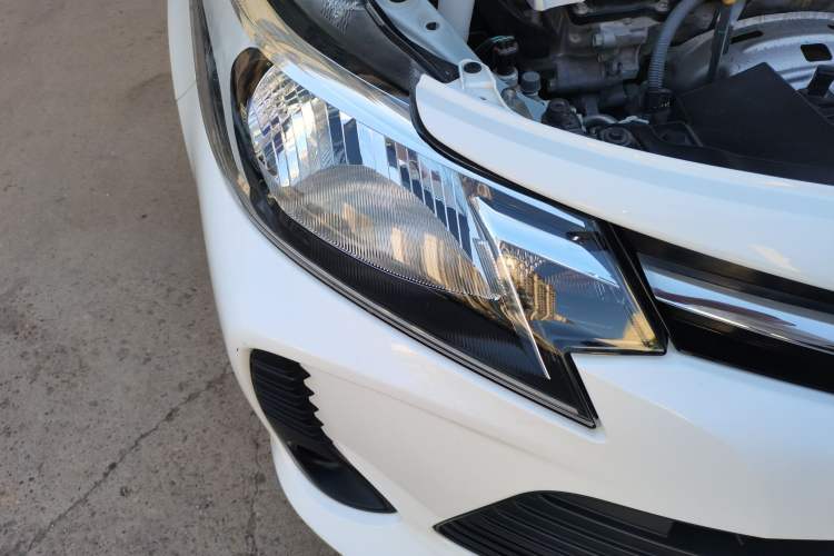 Used Toyota Vios 2021 1.5L CVT Innovation Edition Right Front Headlight