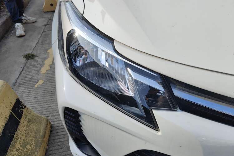 Used Toyota Vios 2021 1.5L CVT Innovation Edition Right Front Headlight