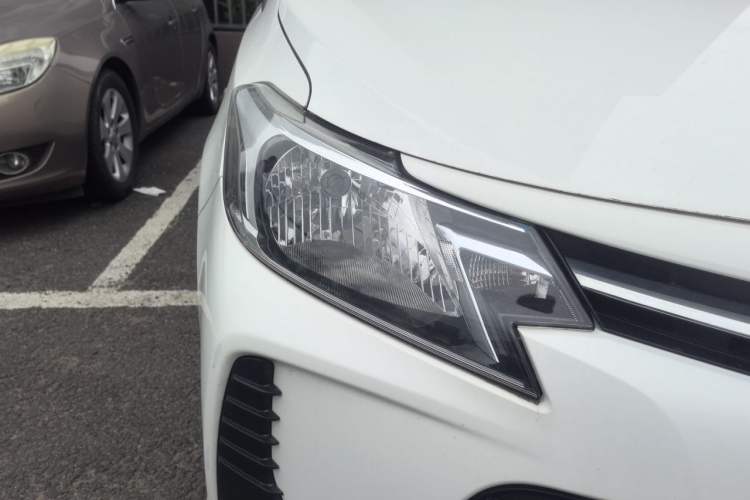 Used Toyota Vios 2021 1.5L CVT Innovation Edition Right Front Headlight
