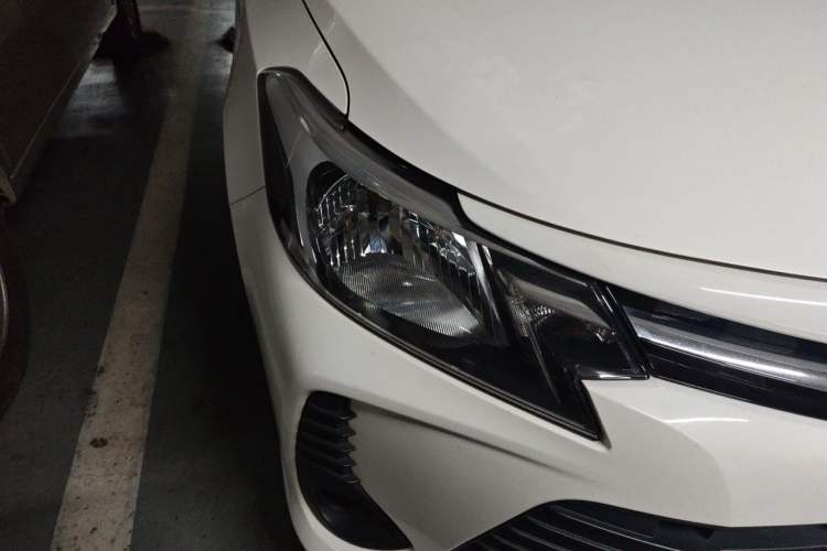 Used Toyota Vios 2021 1.5L CVT Innovation Edition Right Front Headlight