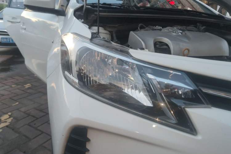 Used Toyota Vios 2021 1.5L CVT Innovation Edition Right Front Headlight