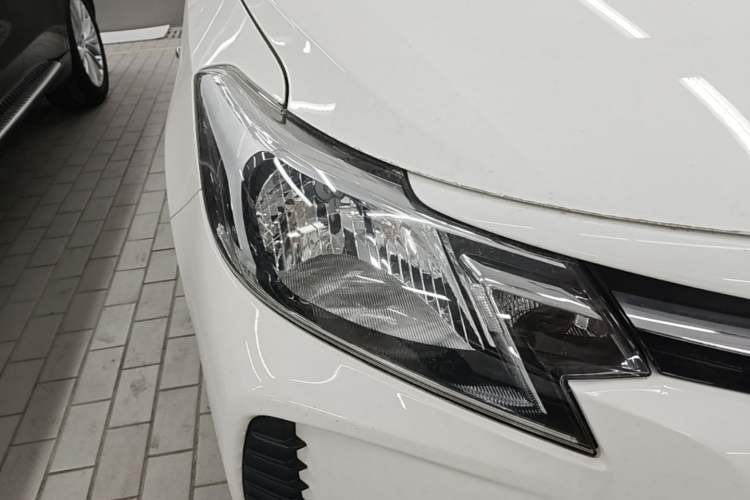 Used Toyota Vios 2021 1.5L CVT Innovation Edition Right Front Headlight