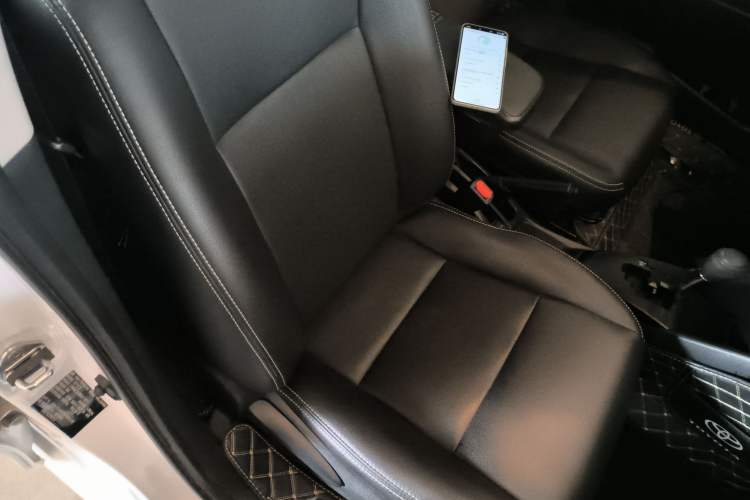 Used Toyota Vios 2021 1.5L CVT Innovation Edition Right Front Seat