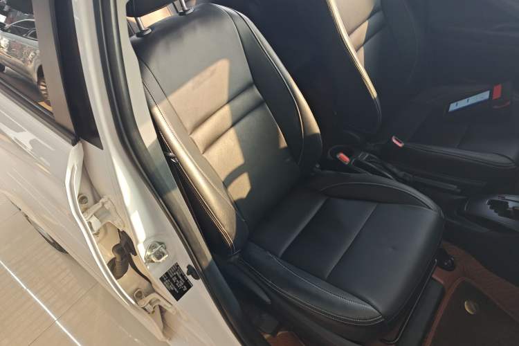 Used Toyota Vios 2021 1.5L CVT Innovation Edition Right Front Seat