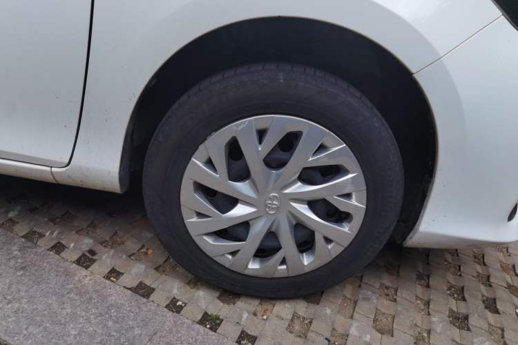 Used Toyota Vios 2021 1.5L CVT Innovation Edition Right Front Wheel Hub