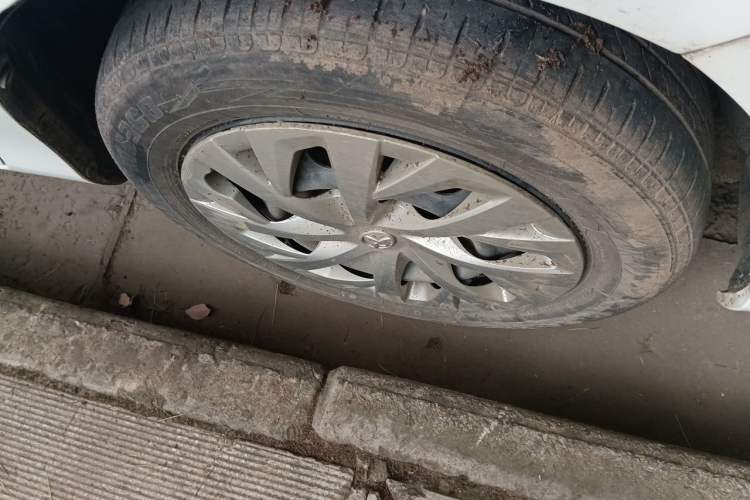 Used Toyota Vios 2021 1.5L CVT Innovation Edition Right Front Wheel Hub