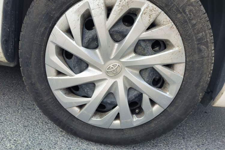 Used Toyota Vios 2021 1.5L CVT Innovation Edition Right Front Wheel Hub