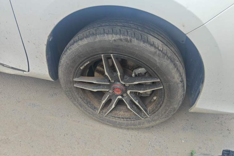 Used Toyota Vios 2021 1.5L CVT Innovation Edition Right Front Wheel Hub