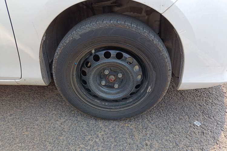Used Toyota Vios 2021 1.5L CVT Innovation Edition Right Front Wheel Hub