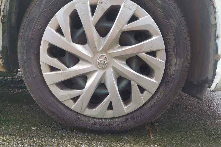 Used Toyota Vios 2021 1.5L CVT Innovation Edition Right Front Wheel Hub