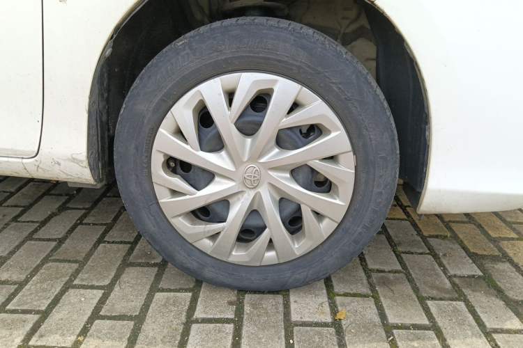 Used Toyota Vios 2021 1.5L CVT Innovation Edition Right Front Wheel Hub