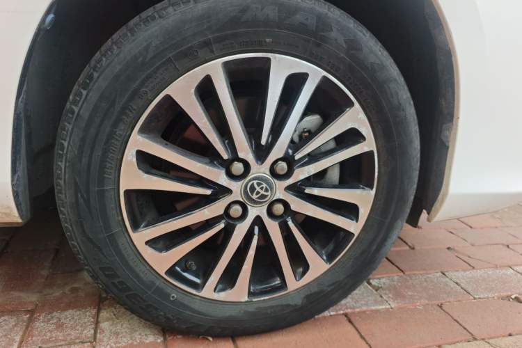 Used Toyota Vios 2021 1.5L CVT Innovation Edition Right Front Wheel Hub