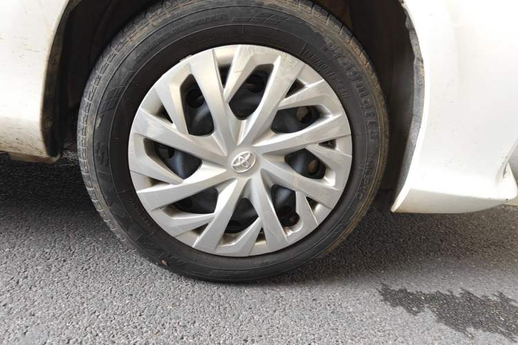 Used Toyota Vios 2021 1.5L CVT Innovation Edition Right Front Wheel Hub