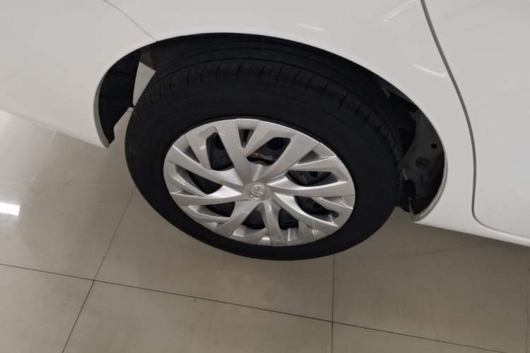 Used Toyota Vios 2021 1.5L CVT Comfort Edition Right Rear Wheel Hub
