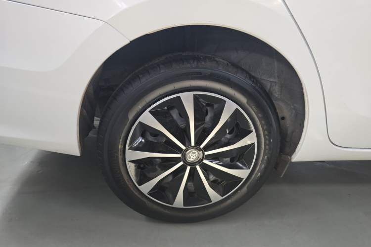 Used Toyota Vios 2021 1.5L CVT Comfort Edition Right Rear Wheel Hub