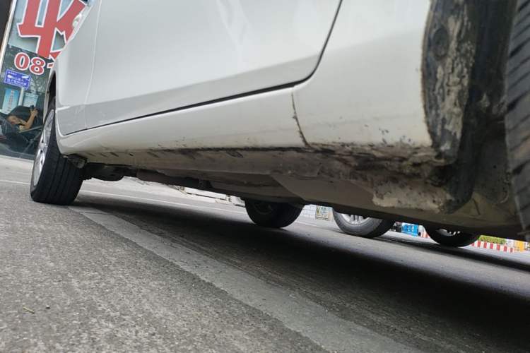 Used Toyota Vios 2021 1.5L Manual Trend Edition Right Side Sill