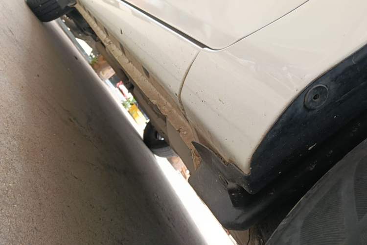 Used Toyota Vios 2021 1.5L CVT Innovation Edition Right Side Sill