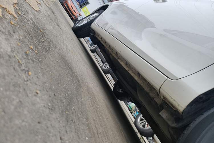 Used Toyota Vios 2021 1.5L CVT Comfort Edition Right Side Sill