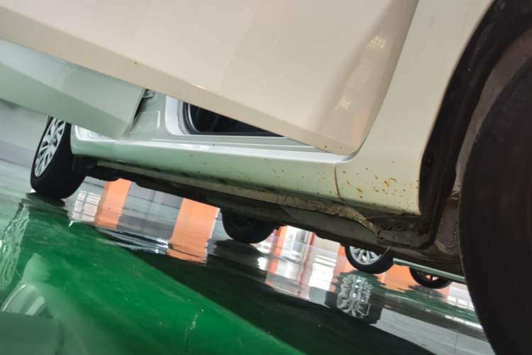 Used Toyota Vios 2021 1.5L CVT Innovation Edition Right Side Sill