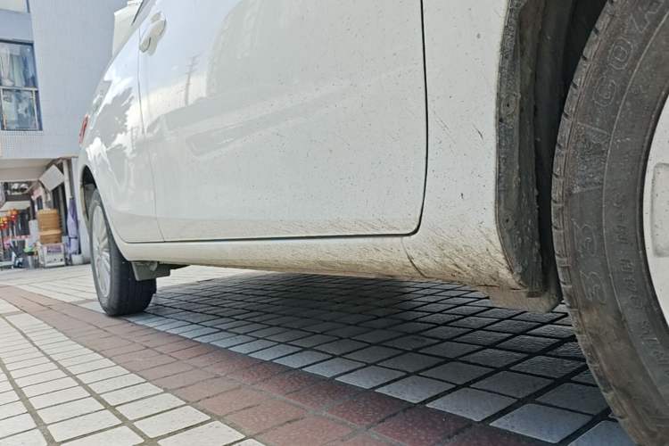 Used Toyota Vios 2021 1.5L CVT Innovation Edition Right Side Sill