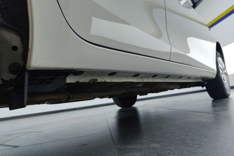 Used Toyota Vios 2021 1.5L CVT Innovation Edition Right Side Sill