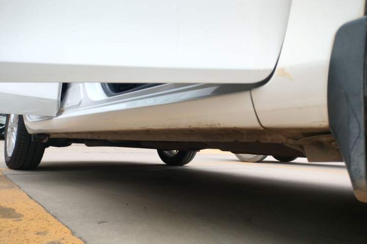 Used Toyota Vios 2021 1.5L CVT Innovation Edition Right Side Sill