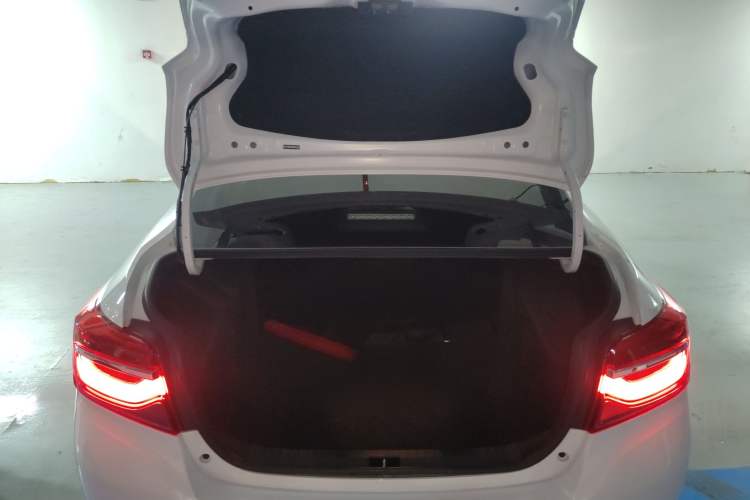 Used Toyota Vios 2021 1.5L CVT Innovation Edition Trunk