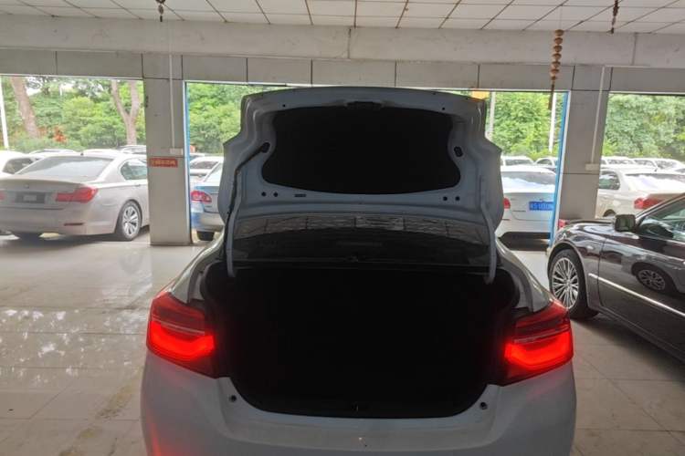 Used Toyota Vios 2021 1.5L CVT Innovation Edition Trunk