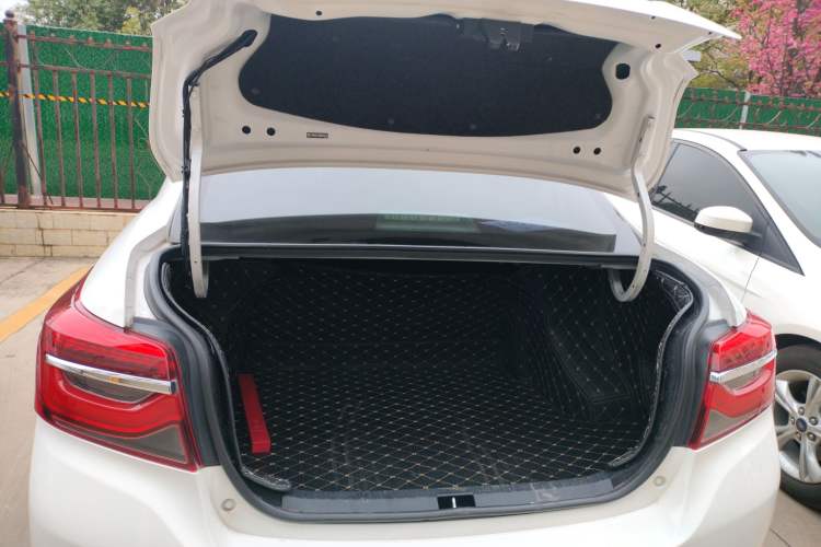 Used Toyota Vios 2021 1.5L CVT Innovation Edition Trunk