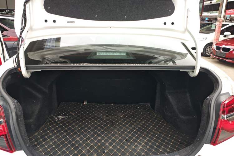 Used Toyota Vios 2021 1.5L CVT Innovation Edition Trunk