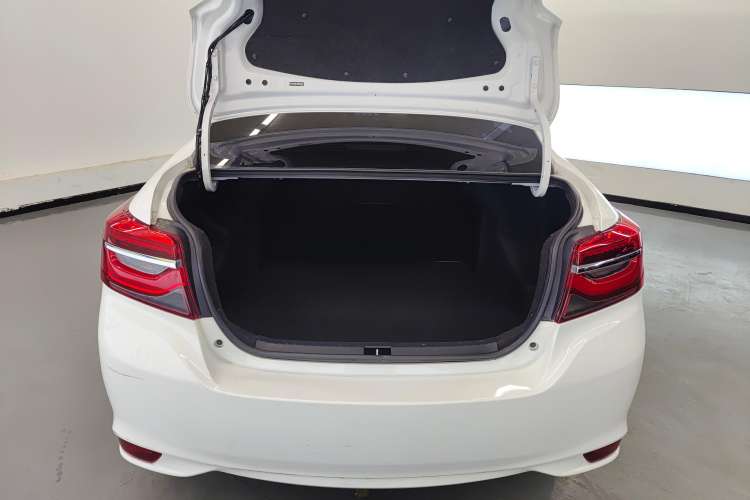 Used Toyota Vios 2021 1.5L CVT Innovation Edition Trunk