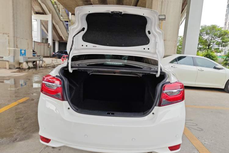 Used Toyota Vios 2021 1.5L CVT Innovation Edition Trunk