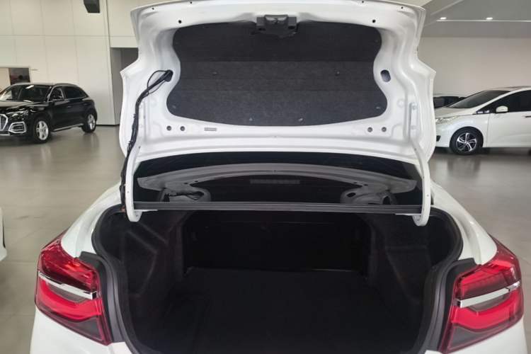 Used Toyota Vios 2021 1.5L CVT Innovation Edition Trunk