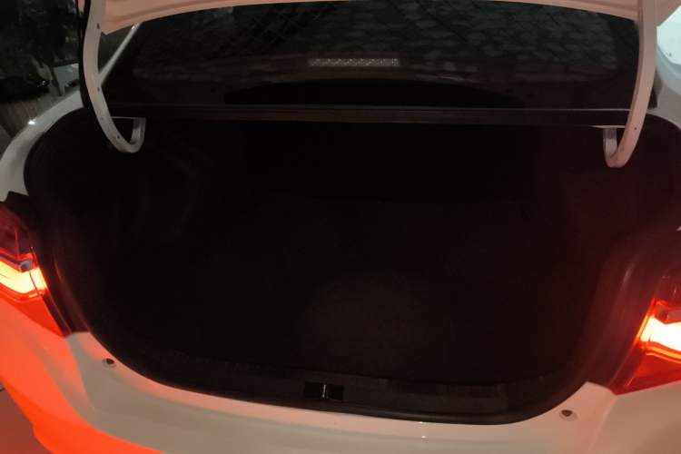 Used Toyota Vios 2021 1.5L CVT Innovation Edition Trunk