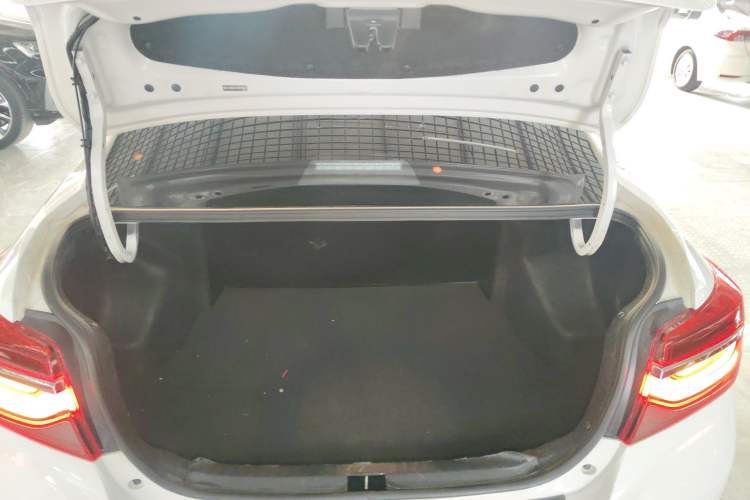 Used Toyota Vios 2021 1.5L CVT Innovation Edition Trunk