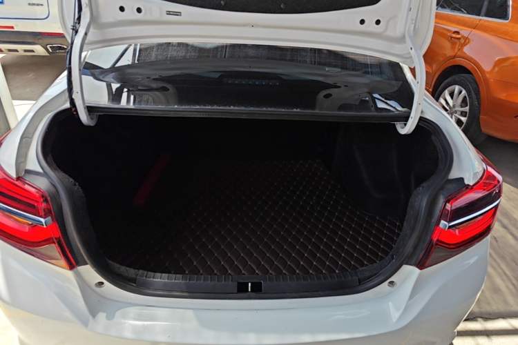 Used Toyota Vios 2021 1.5L CVT Innovation Edition Trunk
