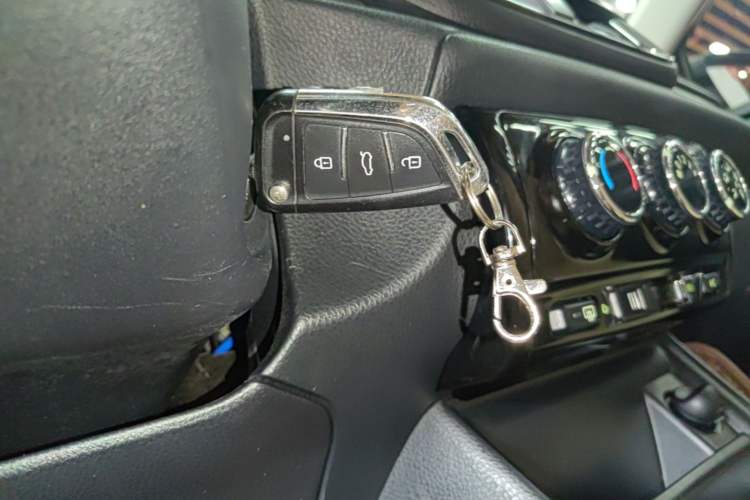 Used Toyota Vios 2021 1.5L CVT Smart Drive Edition Vehicle Key