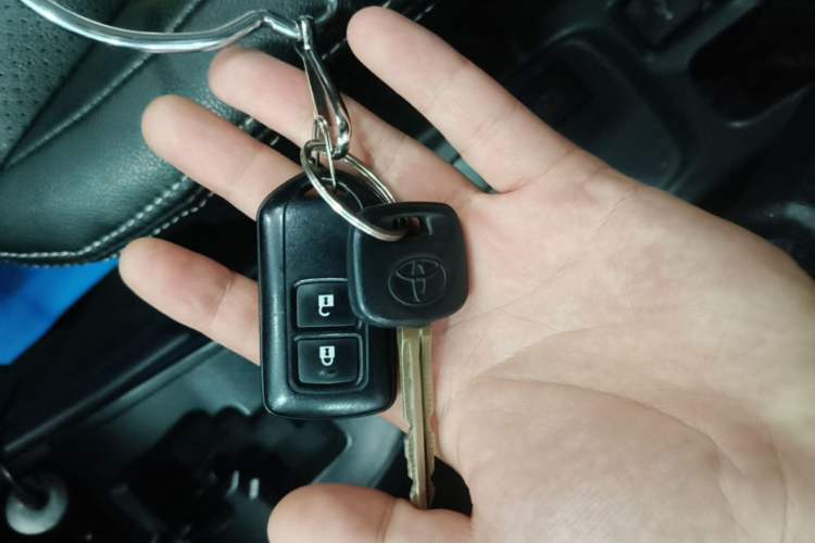 Used Toyota Vios 2021 1.5L CVT Smart Drive Edition Vehicle Key
