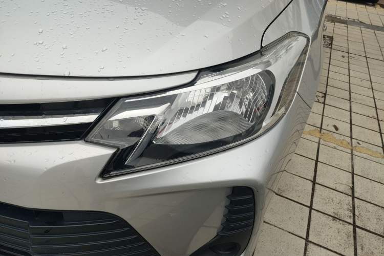 Used Toyota Vios 2022 1.5L CVT Active Drive CARE Edition Left Front Headlight