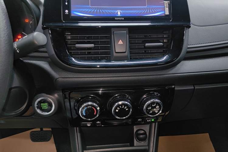 Used Toyota Vios 2022 1.5L 20th Anniversary Edition Audio And AC Panel
