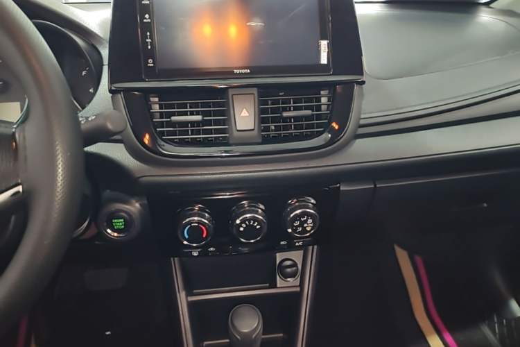 Used Toyota Vios 2022 1.5L 20th Anniversary Edition Audio And AC Panel