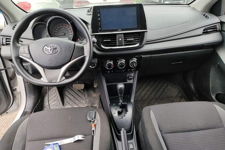 Used Toyota Vios 2022 1.5L 20th Anniversary Edition Center Console