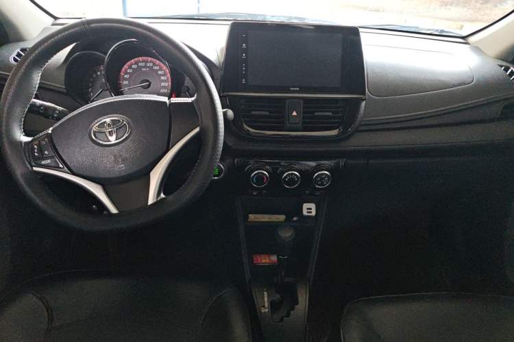 Used Toyota Vios 2022 1.5L 20th Anniversary Edition Center Console