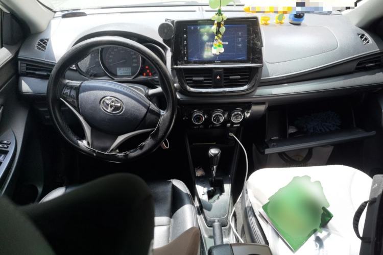 Used Toyota Vios 2022 1.5L CVT Active Drive CARE Edition Center Console