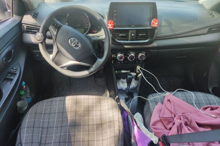 Used Toyota Vios 2022 1.5L CVT Active Drive CARE Edition Center Console