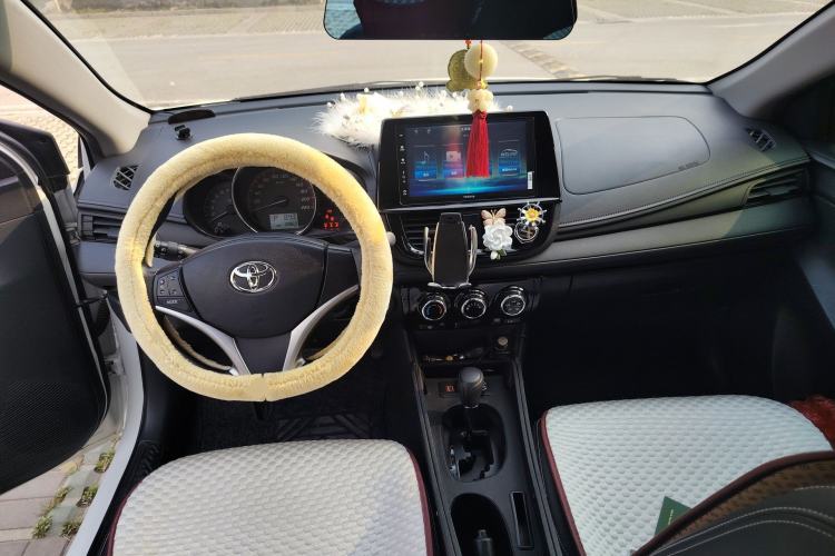 Used Toyota Vios 2022 1.5L 20th Anniversary Edition Center Console